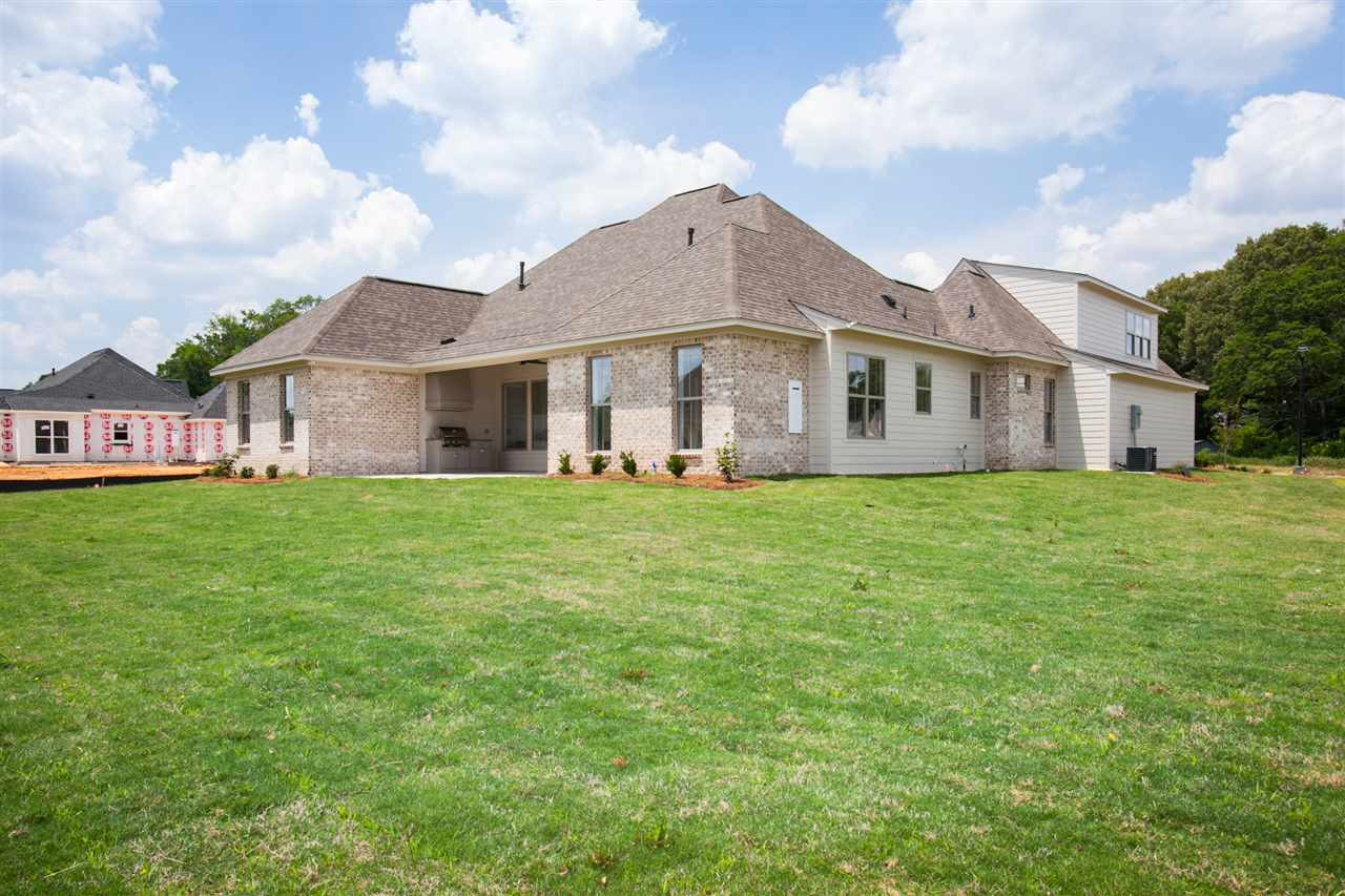 215 First Colony Boulevard Madison, MS 39110 - Photo 4 of 28 Photo 5