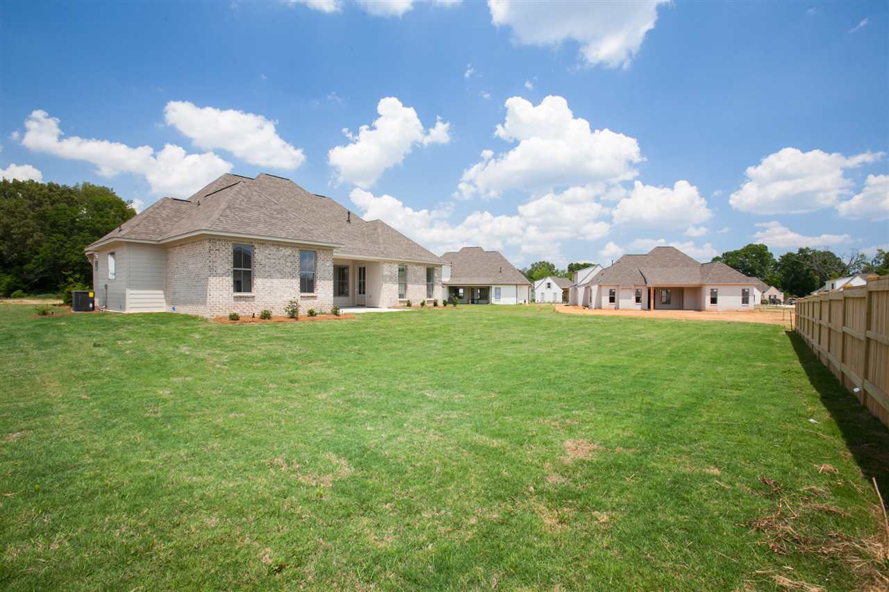 215 First Colony Boulevard Madison, MS 39110 - Photo 6 of 28 Photo 7