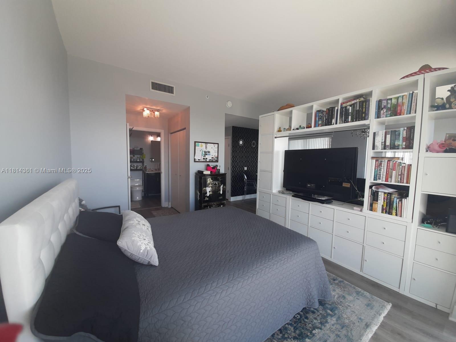 60 Southwest 13th Street, Unit 1601 Miami, FL 33130 - Photo 16 of 16