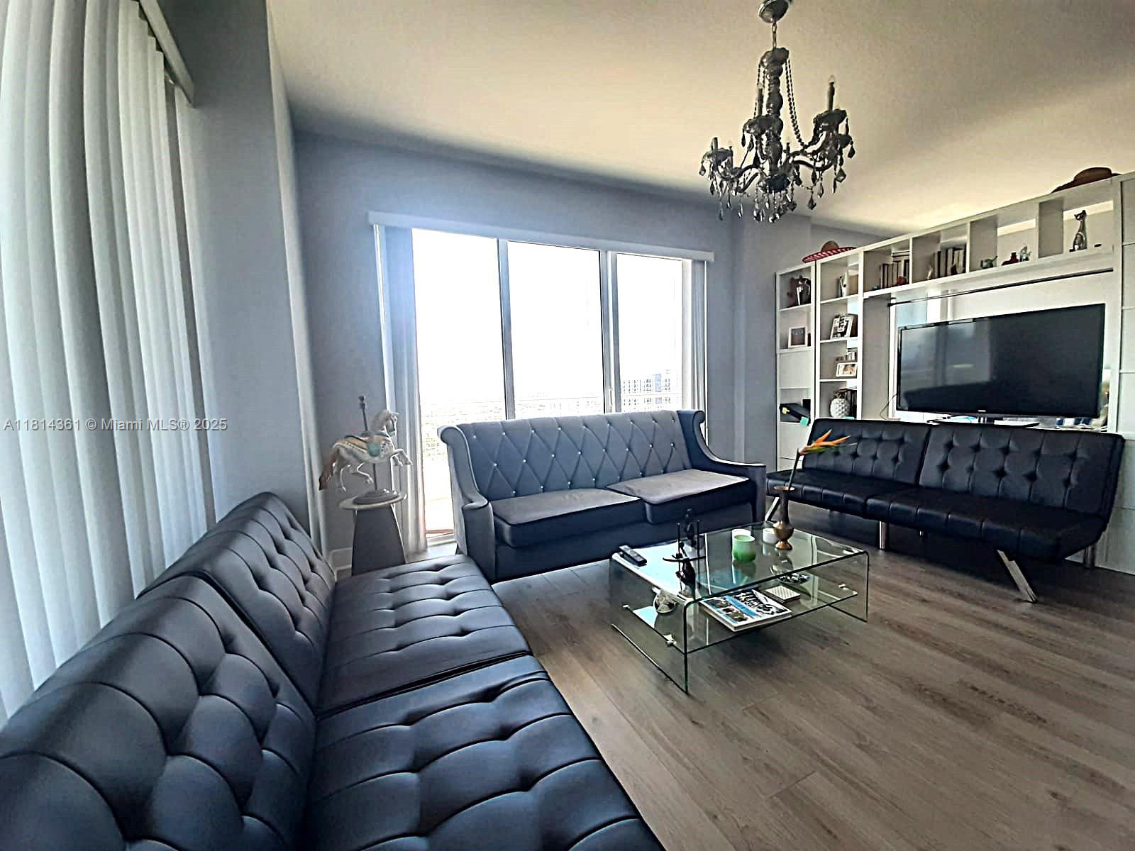 60 Southwest 13th Street, Unit 1601 Miami, FL 33130 - Photo 3 of 16