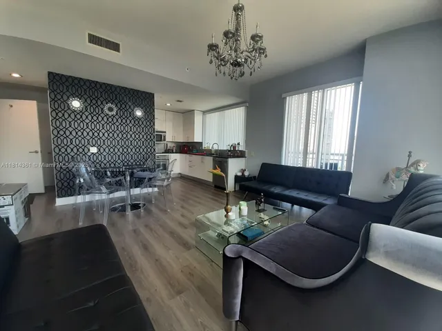 $2,750 | 60 Southwest 13th Street, Unit 1601, Miami, FL 33130