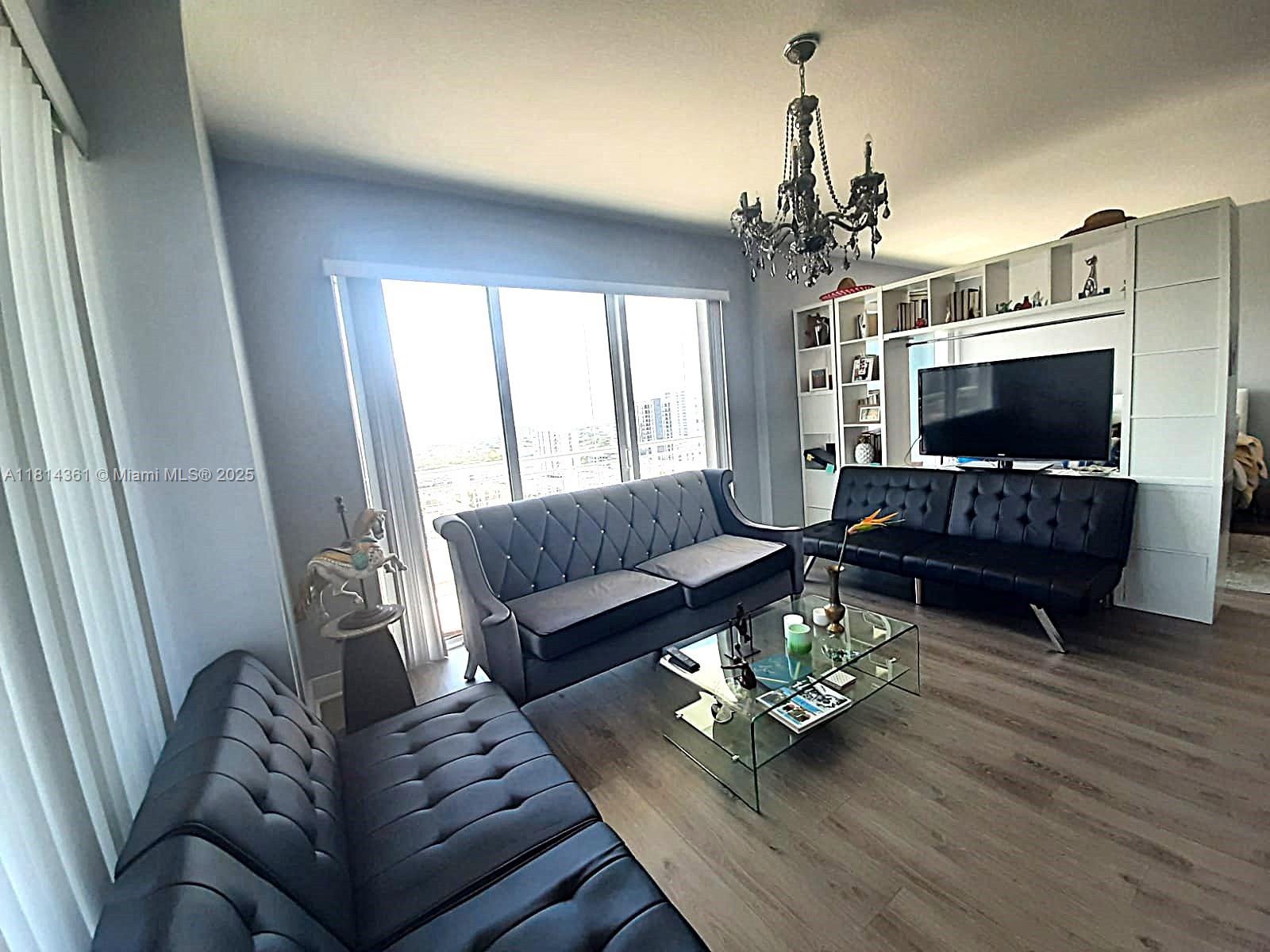 60 Southwest 13th Street, Unit 1601 Miami, FL 33130 - Photo 6 of 16