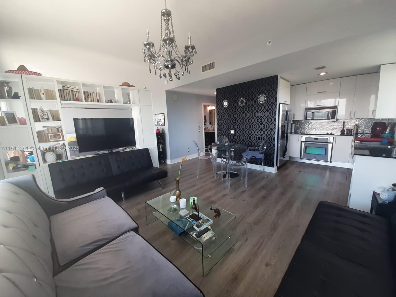 60 Southwest 13th Street, Unit 1601 Miami, FL 33130 - Photo 7 of 16