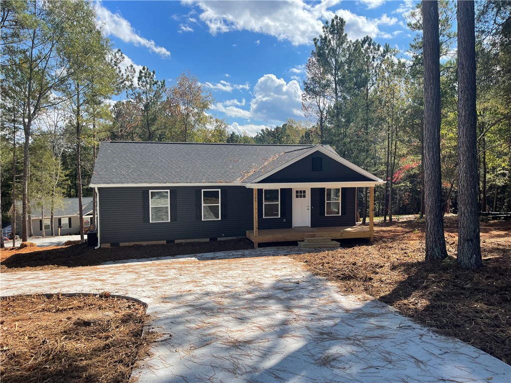 1035 Pickett Post Road Walhalla, SC 29691 - Photo 4 of 29 Photo of similar home