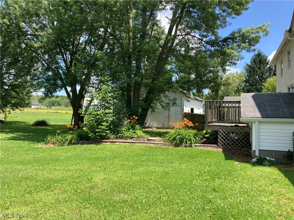 17322 Kinsman Road Middlefield, OH 44062 - Photo 8 of 35