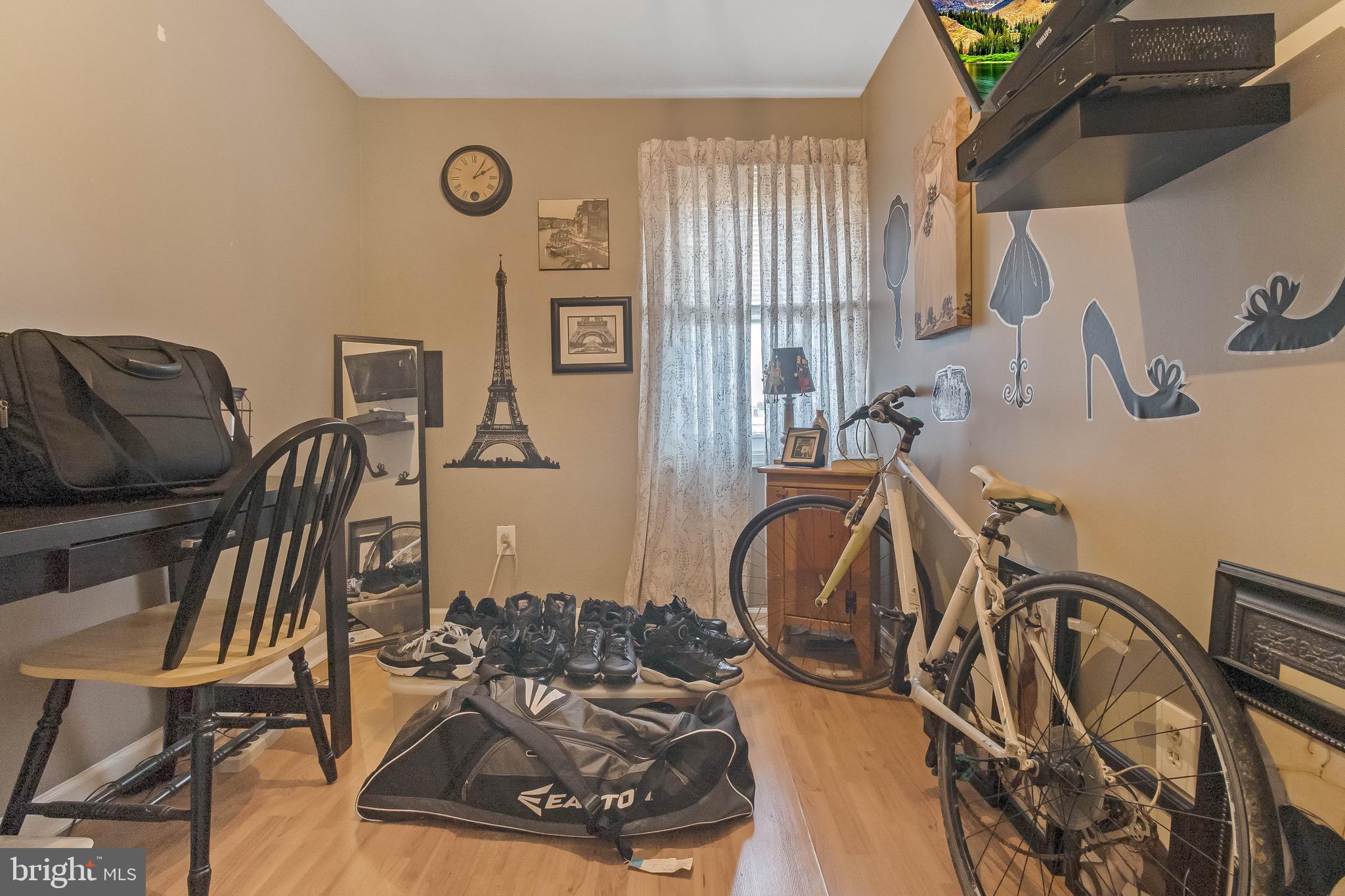 2739 Yarnall Road Baltimore, MD 21227 - Photo 17 of 31