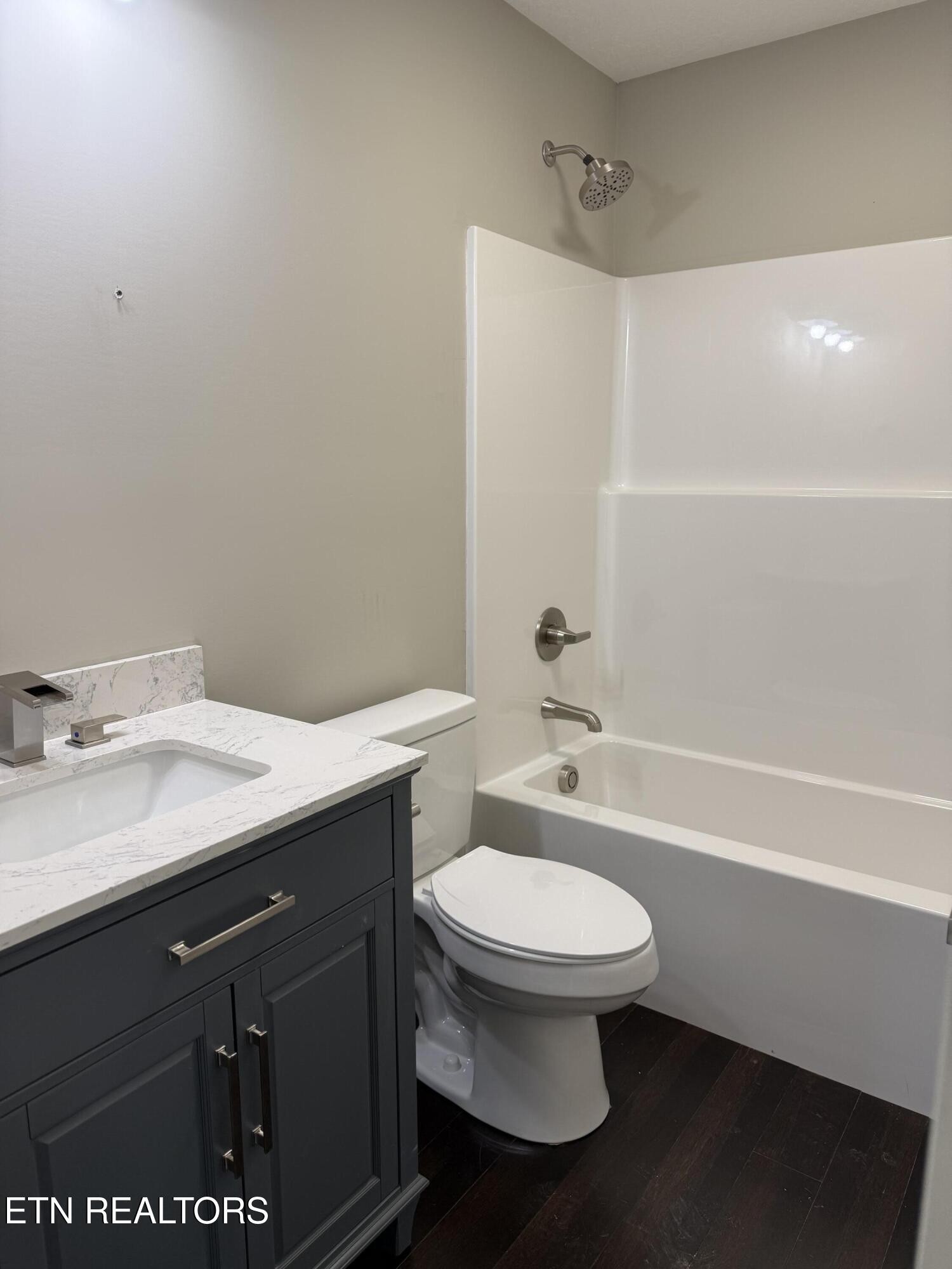 266 Wilberforce Avenue Oak Ridge, TN 37830 - Photo 4 of 10 Gallery Image 4