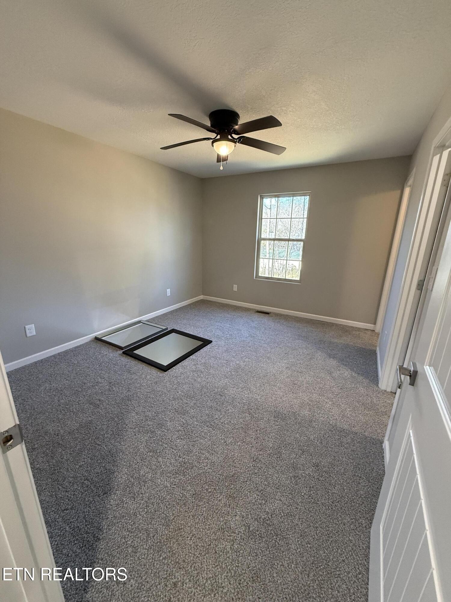 266 Wilberforce Avenue Oak Ridge, TN 37830 - Photo 5 of 10 Gallery Image 5