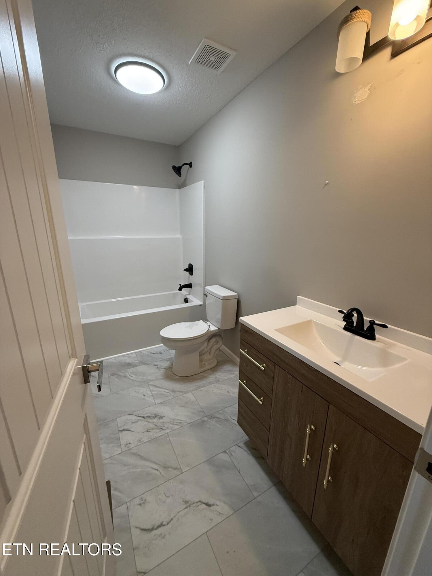 266 Wilberforce Avenue Oak Ridge, TN 37830 - Photo 7 of 10 Gallery Image 7