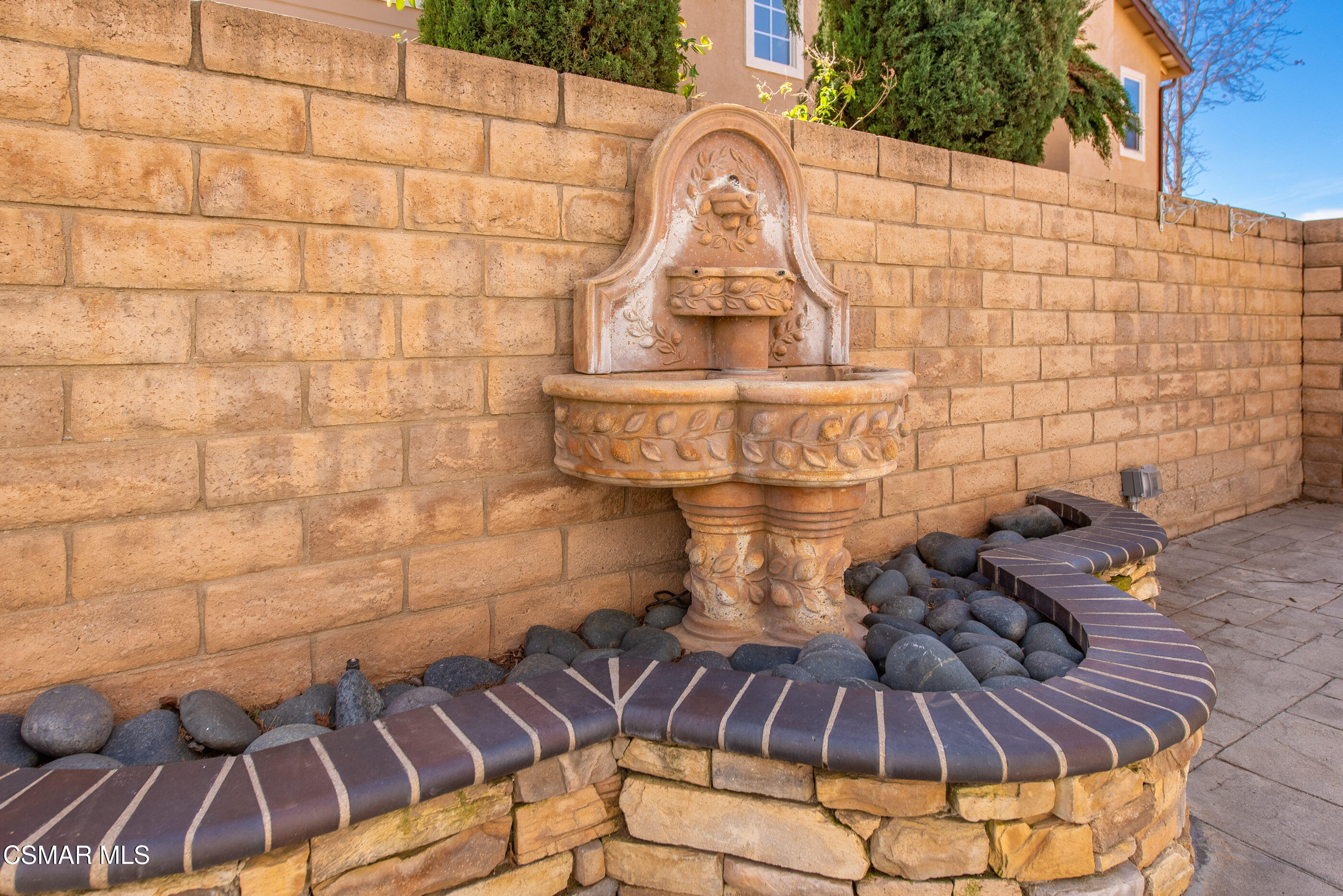 4884 Borders Street Simi Valley, CA 93063 - Photo 44 of 44 a view of a terrace with chair