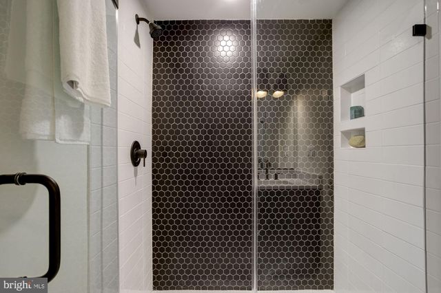 $342,500 | 822 Kennedy Street Northwest, Unit 2, Washington, DC 20011