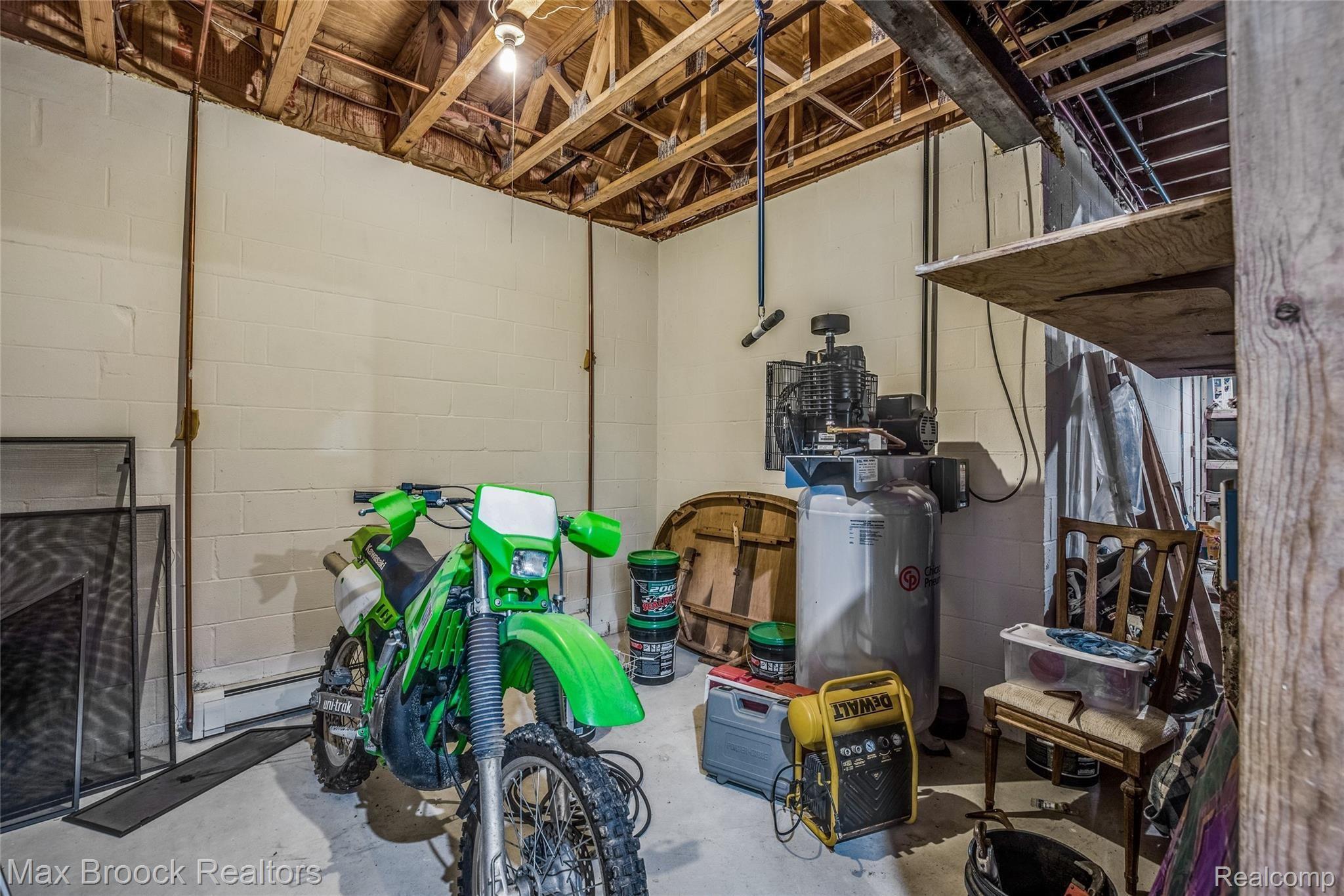 4646 Thomas Road Metamora, MI 48455 - Photo 36 of 54 4646 Thomas Rd0029.jpg
