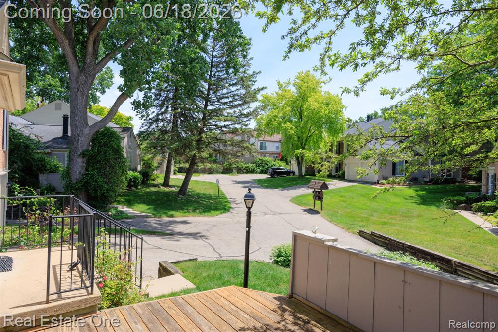 1534 Hidden Valley Lane Rochester Hills, MI 48306 - Photo 21 of 27