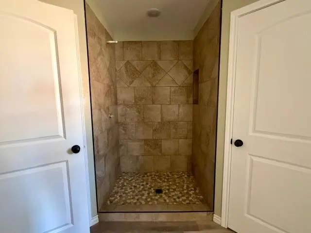 $299,900 | 623 North Weldon Street, Frankston, TX 75763