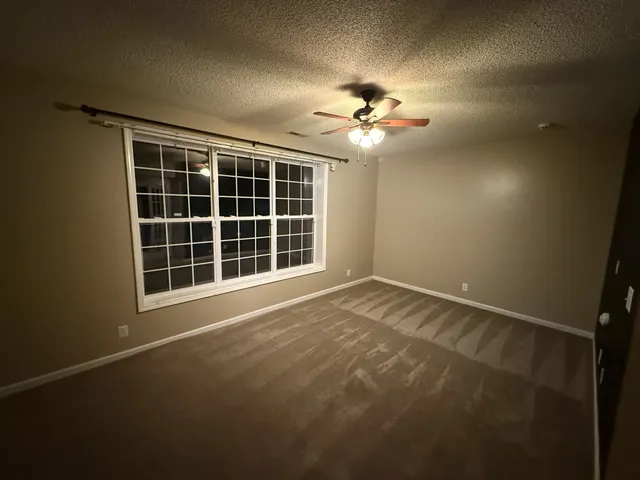 $2,400 | 1512 Barrywood Circle West, Clarksville, TN 37042