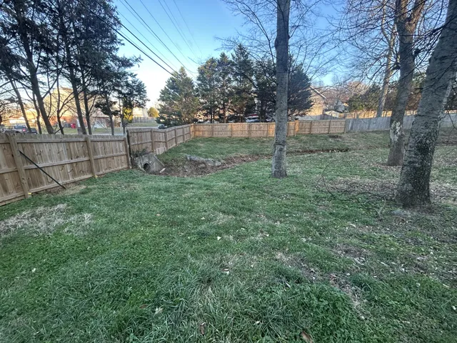 $2,400 | 1512 Barrywood Circle West, Clarksville, TN 37042