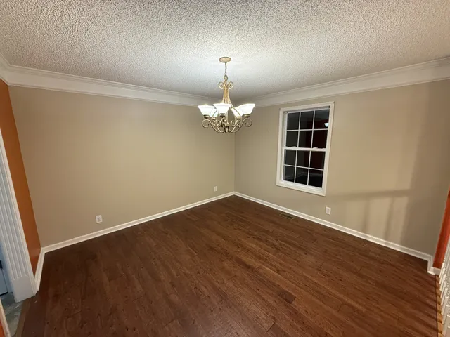 $2,400 | 1512 Barrywood Circle West, Clarksville, TN 37042