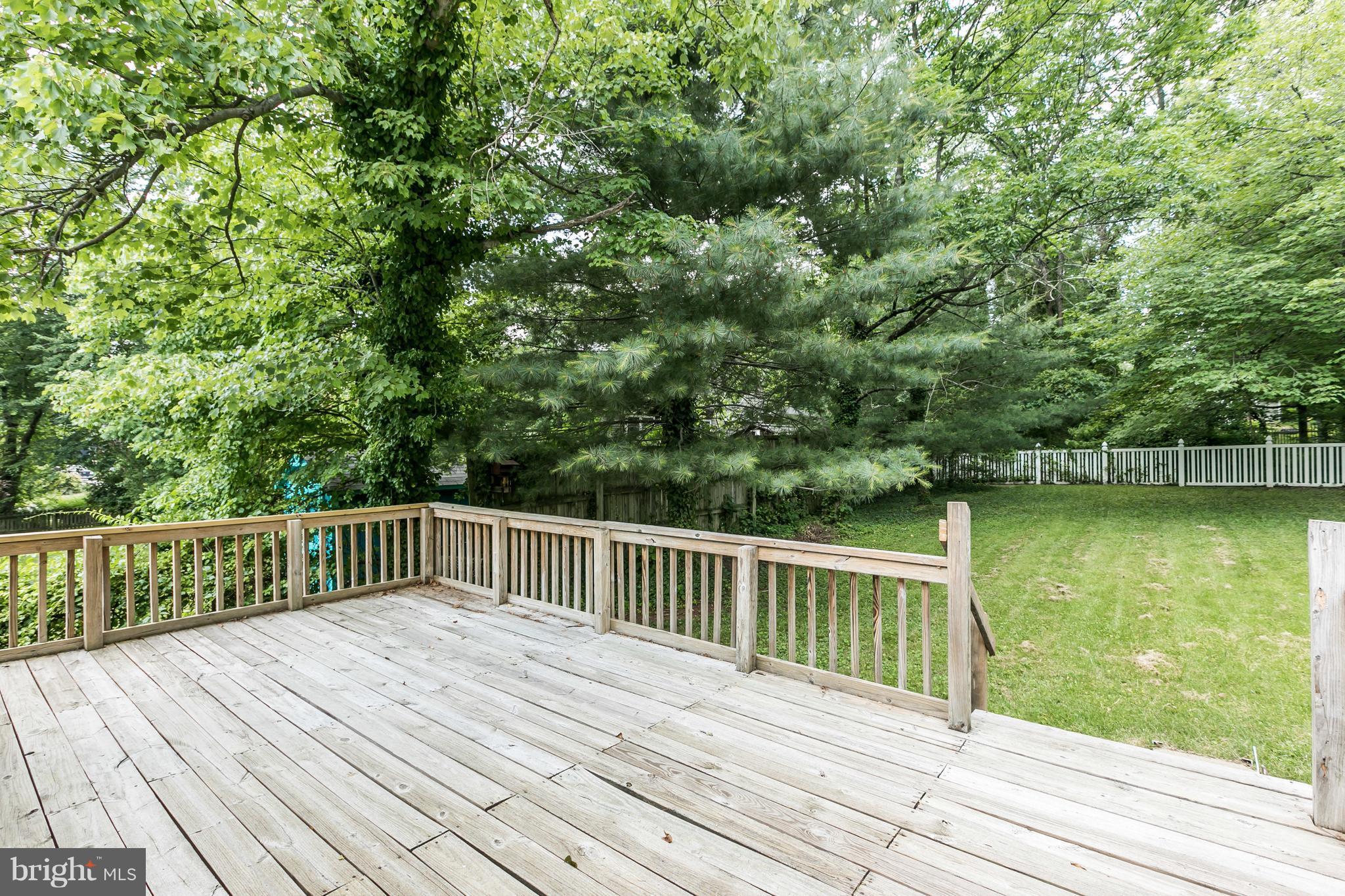 2414 Steele Road Baltimore, MD 21209 - Photo 23 of 24 a terrace view