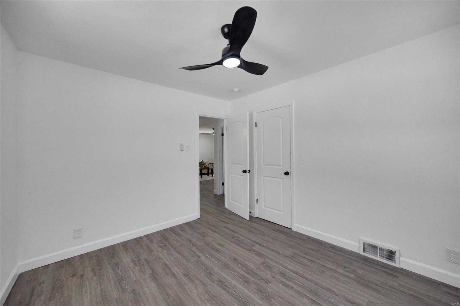 2434 Walton Road St. Louis, MO 63114 - Photo 14 of 23 Gallery Image 14