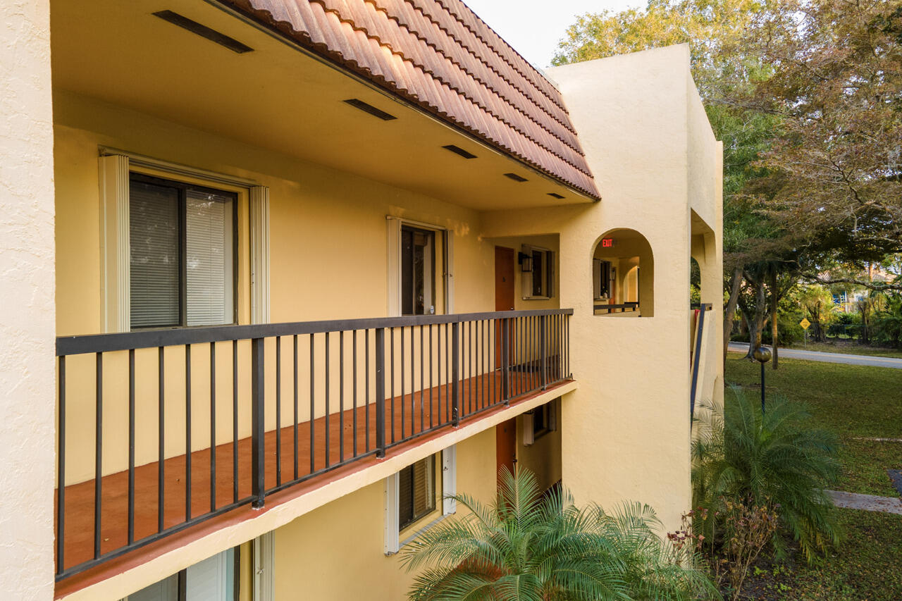 930 Southwest 9th St Circle, Unit 205 Boca Raton, FL 33486 - Photo 26 of 38 6