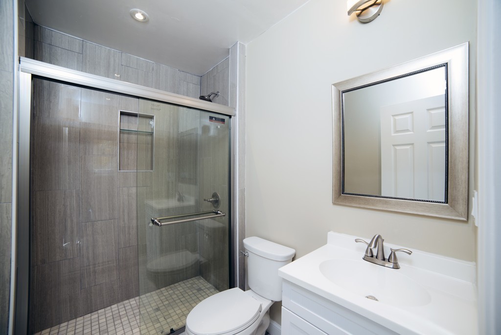21 Woodlawn Road Randolph, MA 02368 - Photo 15 of 28 Gallery Image 15