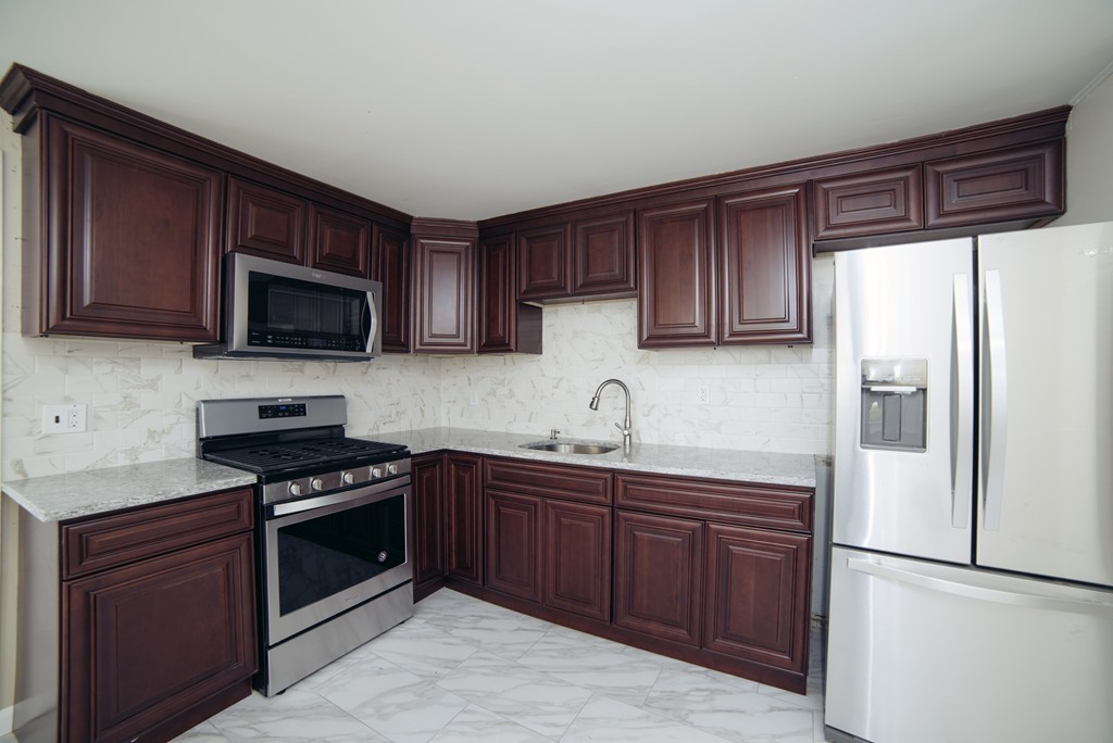 21 Woodlawn Road Randolph, MA 02368 - Photo 3 of 28 Gallery Image 3