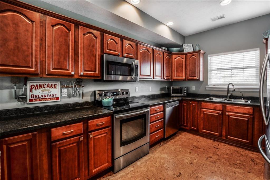 664 Riverside Drive, Unit 2F Beaver, PA 15009 - Photo 8 of 24 Gallery Image 8