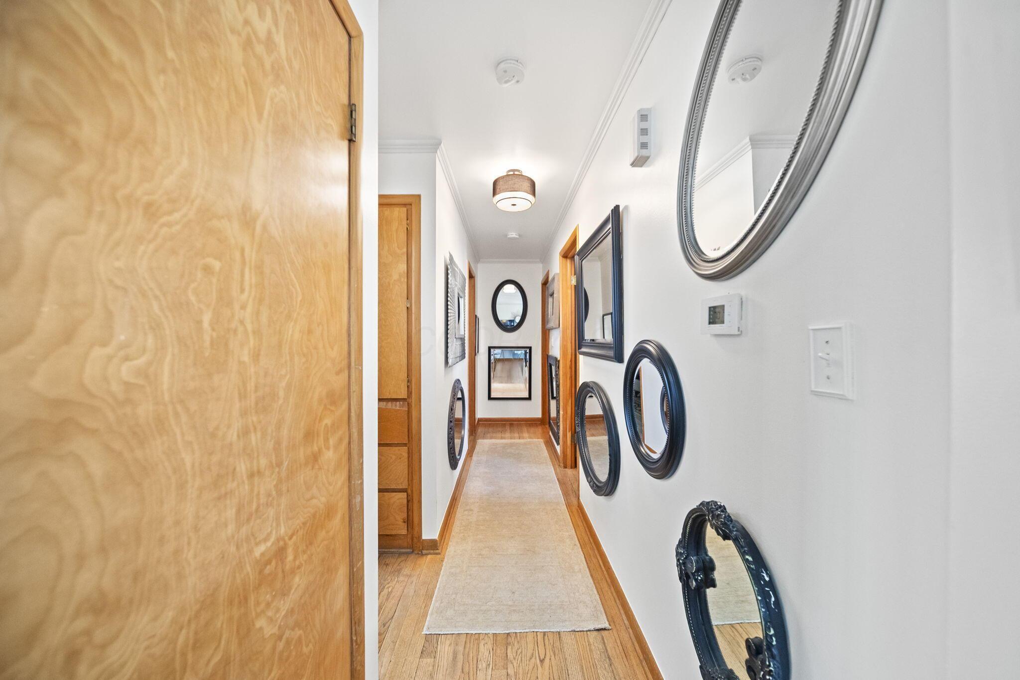 2431 White Road Grove City, OH 43123 - Photo 26 of 81 hallway