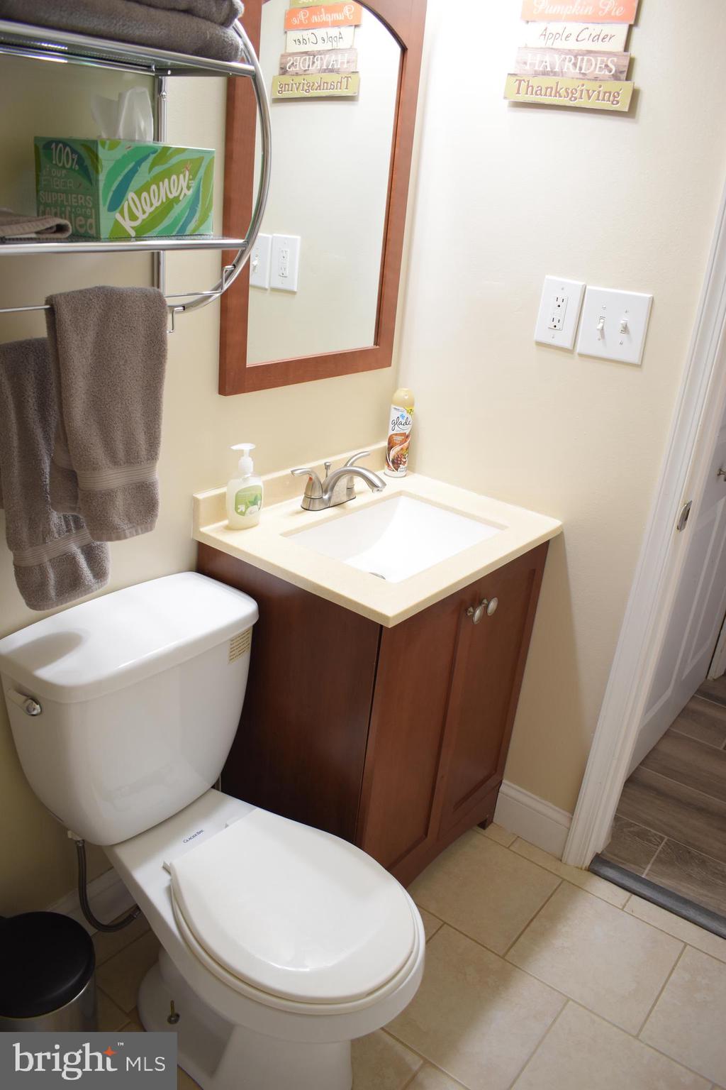 1311 4th Road Baltimore, MD 21220 - Photo 17 of 23 2nd bath (Full)