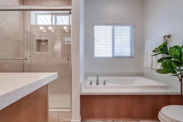 $299,000 | 2550 Pacific Coast Highway, Unit 143, Torrance, CA 90505