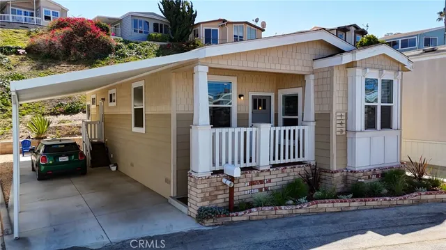 $299,000 | 2550 Pacific Coast Highway, Unit 143, Torrance, CA 90505