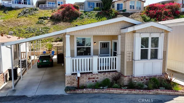 $299,000 | 2550 Pacific Coast Highway, Unit 143, Torrance, CA 90505