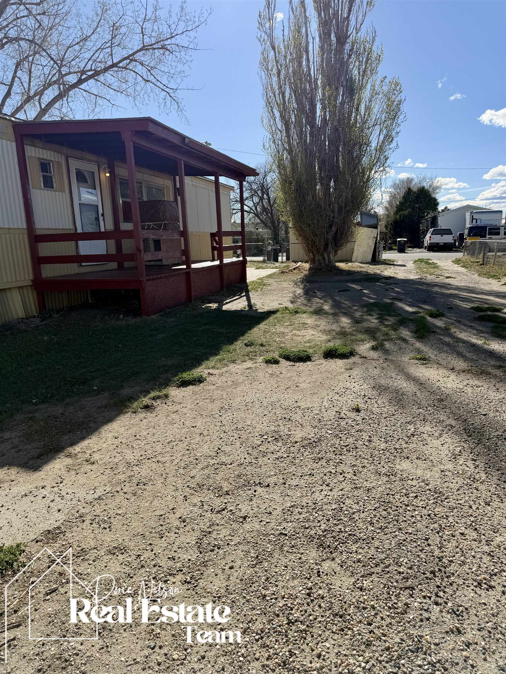 601 Harding Avenue Mills, WY 82604 - Photo 12 of 24