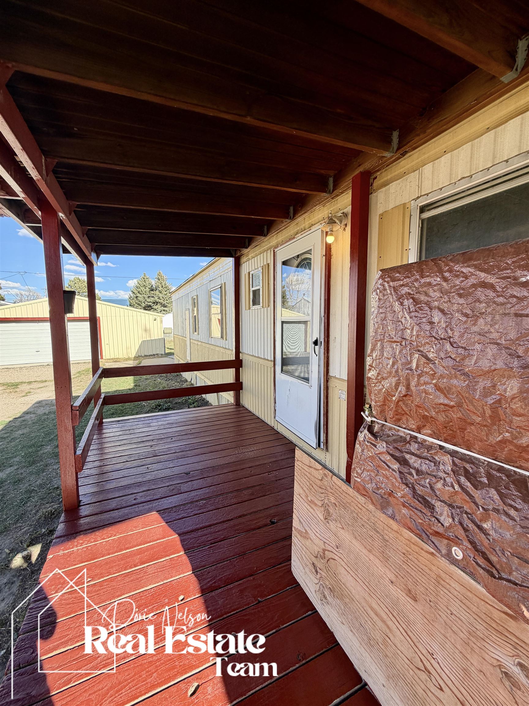 601 Harding Avenue Mills, WY 82604 - Photo 13 of 24