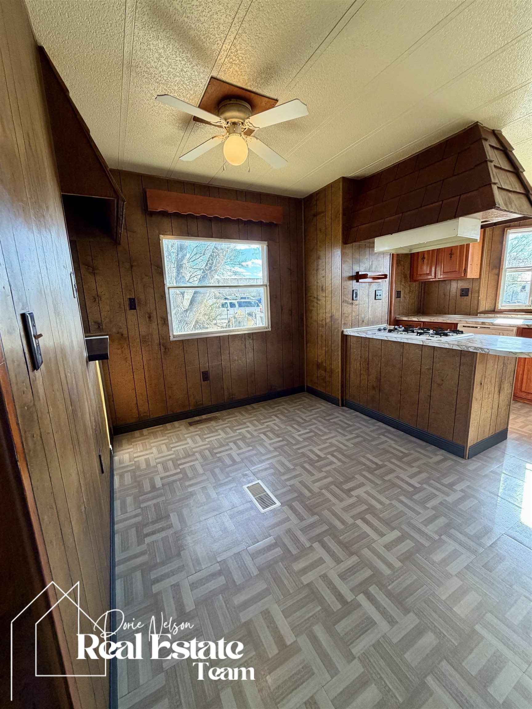 601 Harding Avenue Mills, WY 82604 - Photo 14 of 24