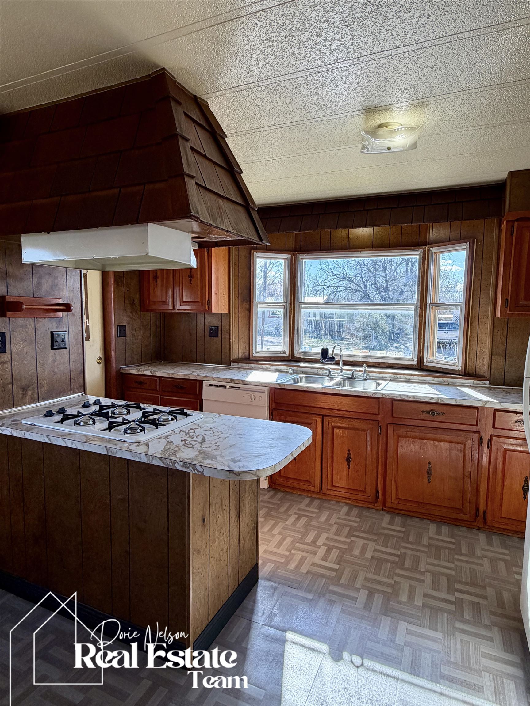 601 Harding Avenue Mills, WY 82604 - Photo 7 of 24