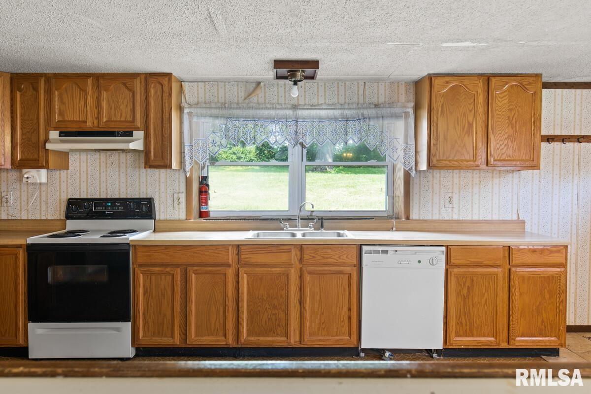 28746 Robison Road Morton, IL 61550 - Photo 7 of 30 Gallery Image 7