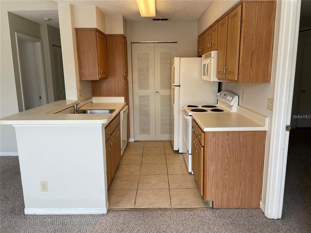 1063 South Hiawassee Road, Unit 1628 Orlando, FL 32835 - Photo 3 of 11