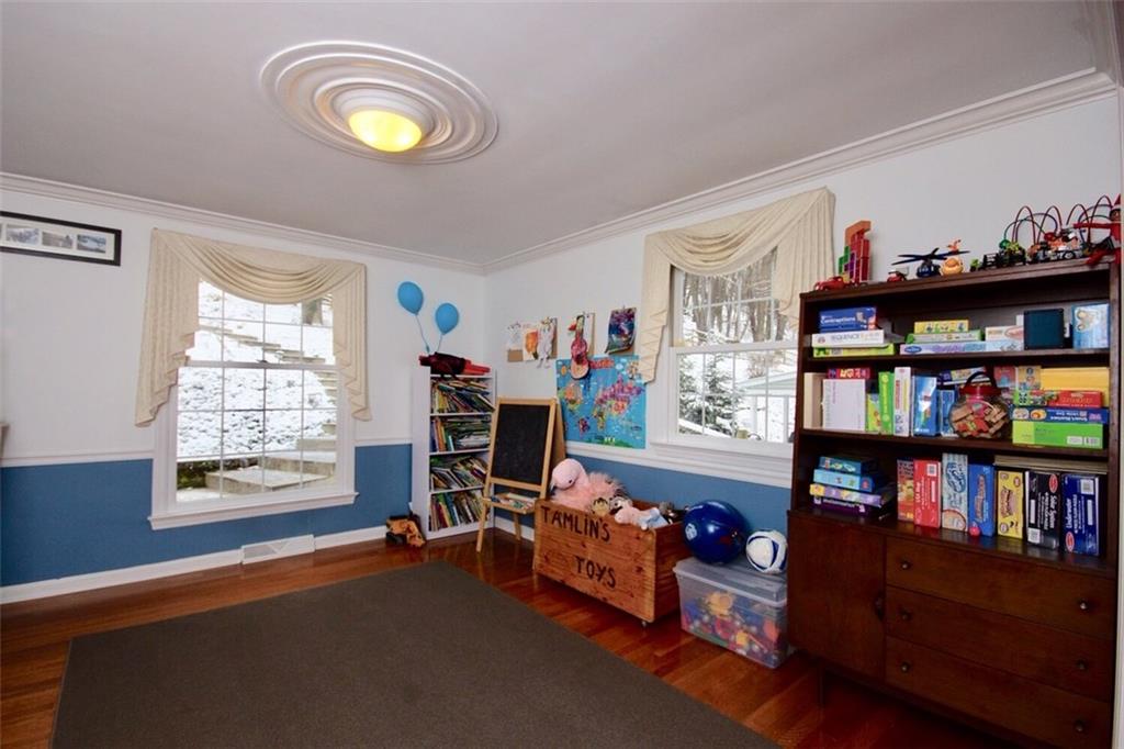 231 Sunridge Road Pittsburgh, PA 15238 - Photo 13 of 25 First floor playroom can be used as a dining room too.