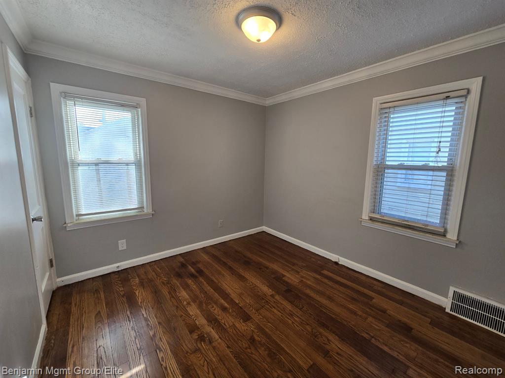 1811 Montie Road Lincoln Park, MI 48146 - Photo 7 of 14