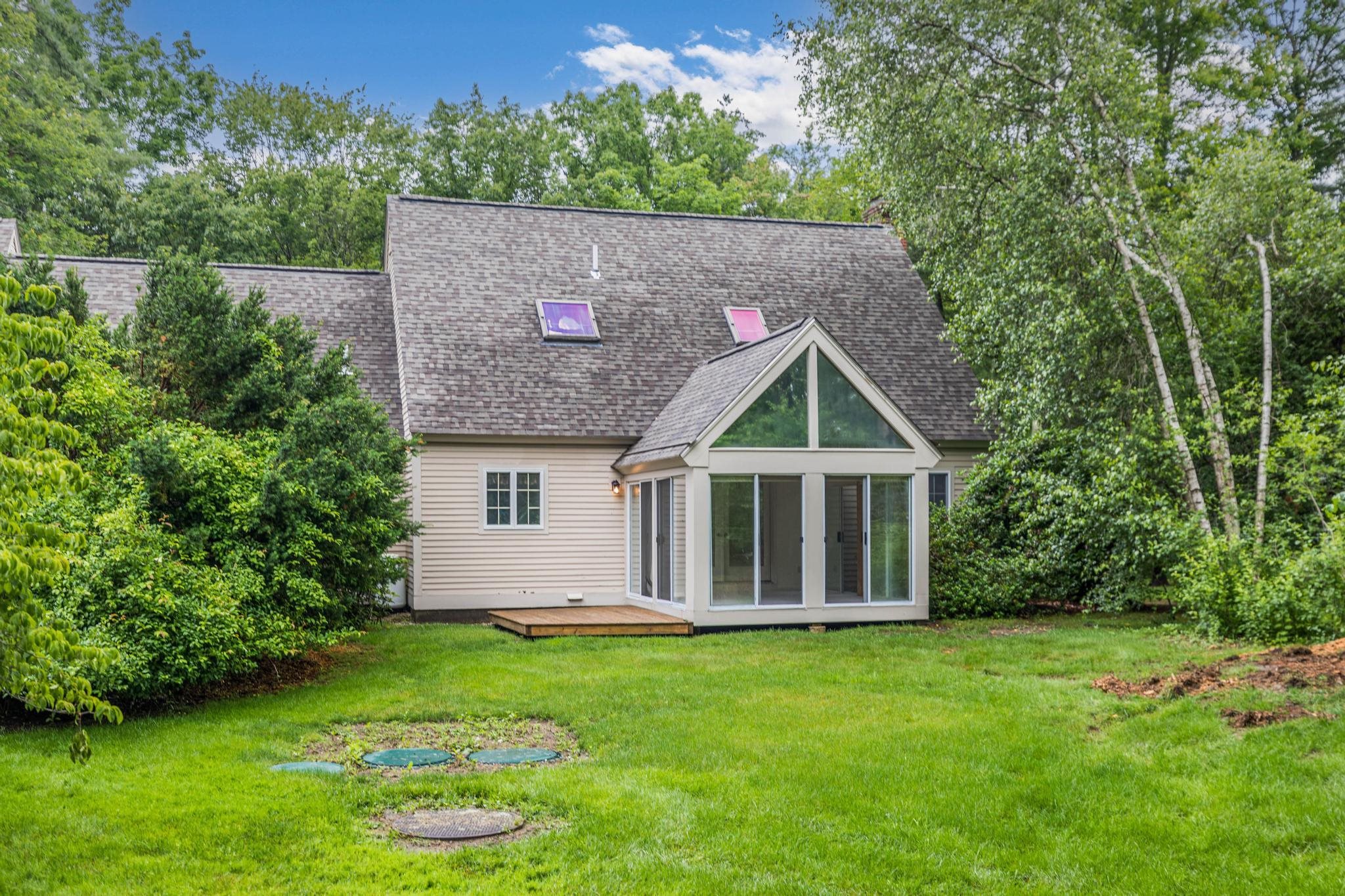 12 Stratham Green Road Stratham, NH 03885 - Photo 3 of 25