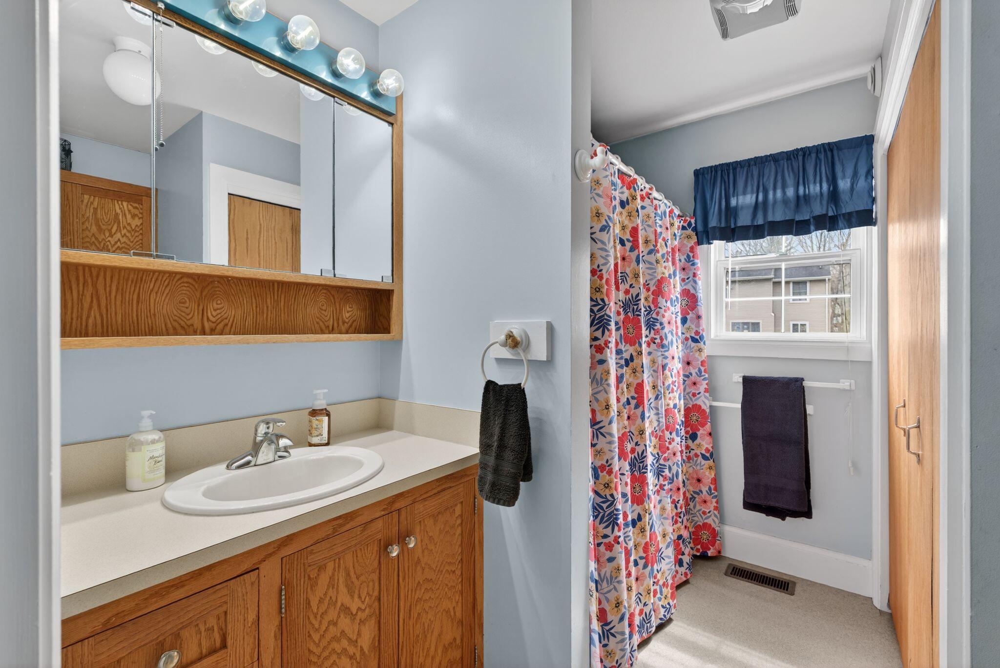 91 Vista Drive Windham, ME 04062 - Photo 13 of 44 61_DSC08369