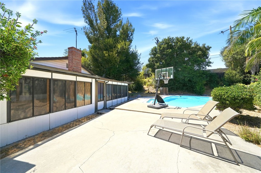 19913 East Rambling Road Covina, CA 91724 - Photo 33 of 41