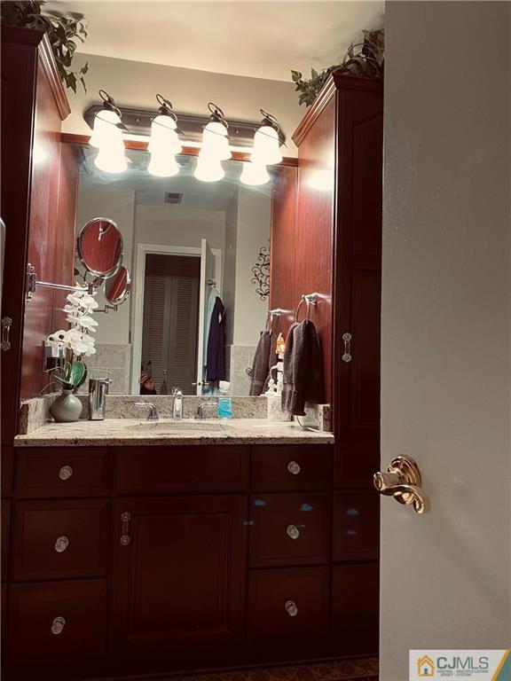 1 Carriage Place Edison, NJ 08820 - Photo 23 of 29