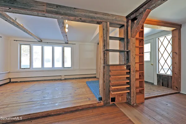 $579,000 | 86 East Main Street, Stockbridge, MA 01262