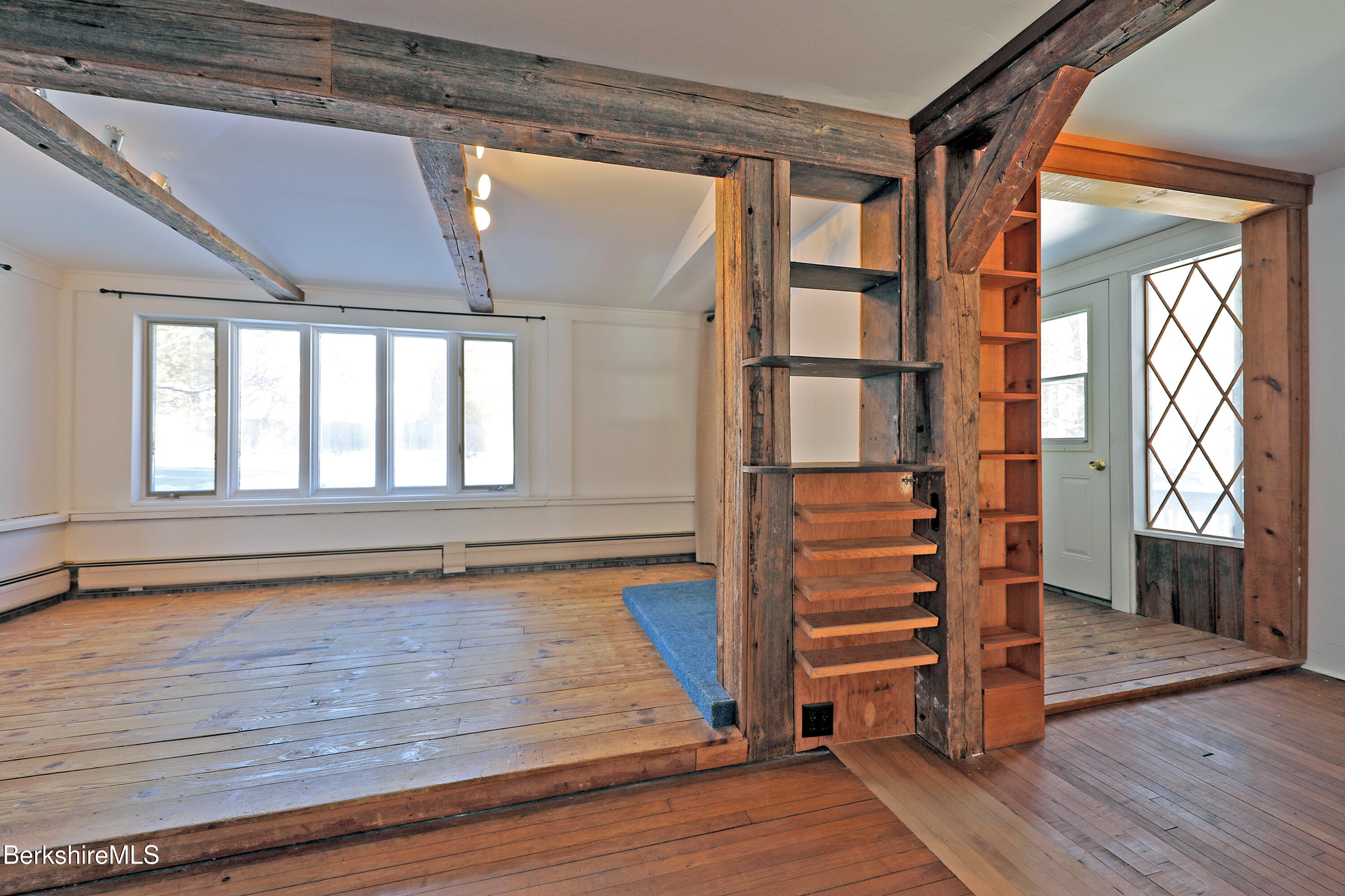 86 East Main Street Stockbridge, MA 01262 - Photo 17 of 55 Charm and character
