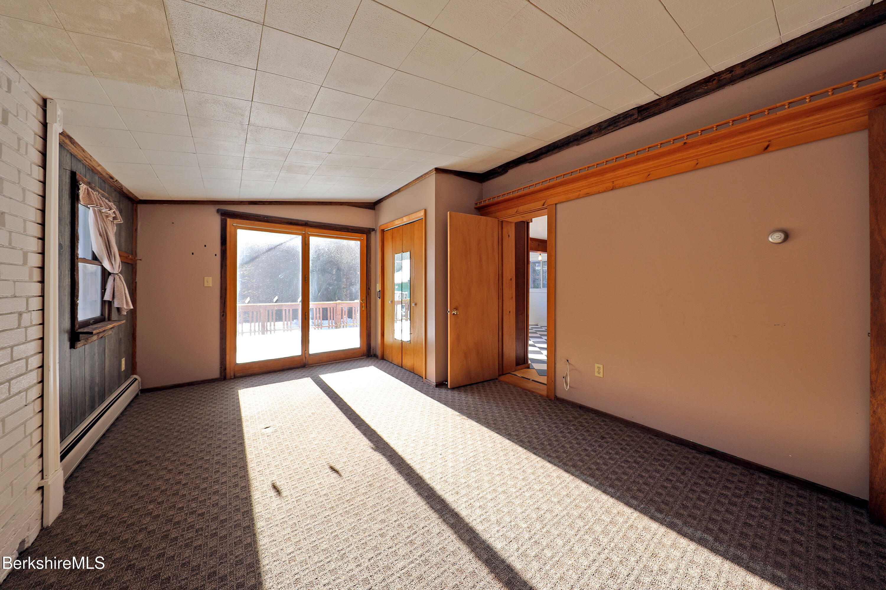 86 East Main Street Stockbridge, MA 01262 - Photo 39 of 55 In law living room