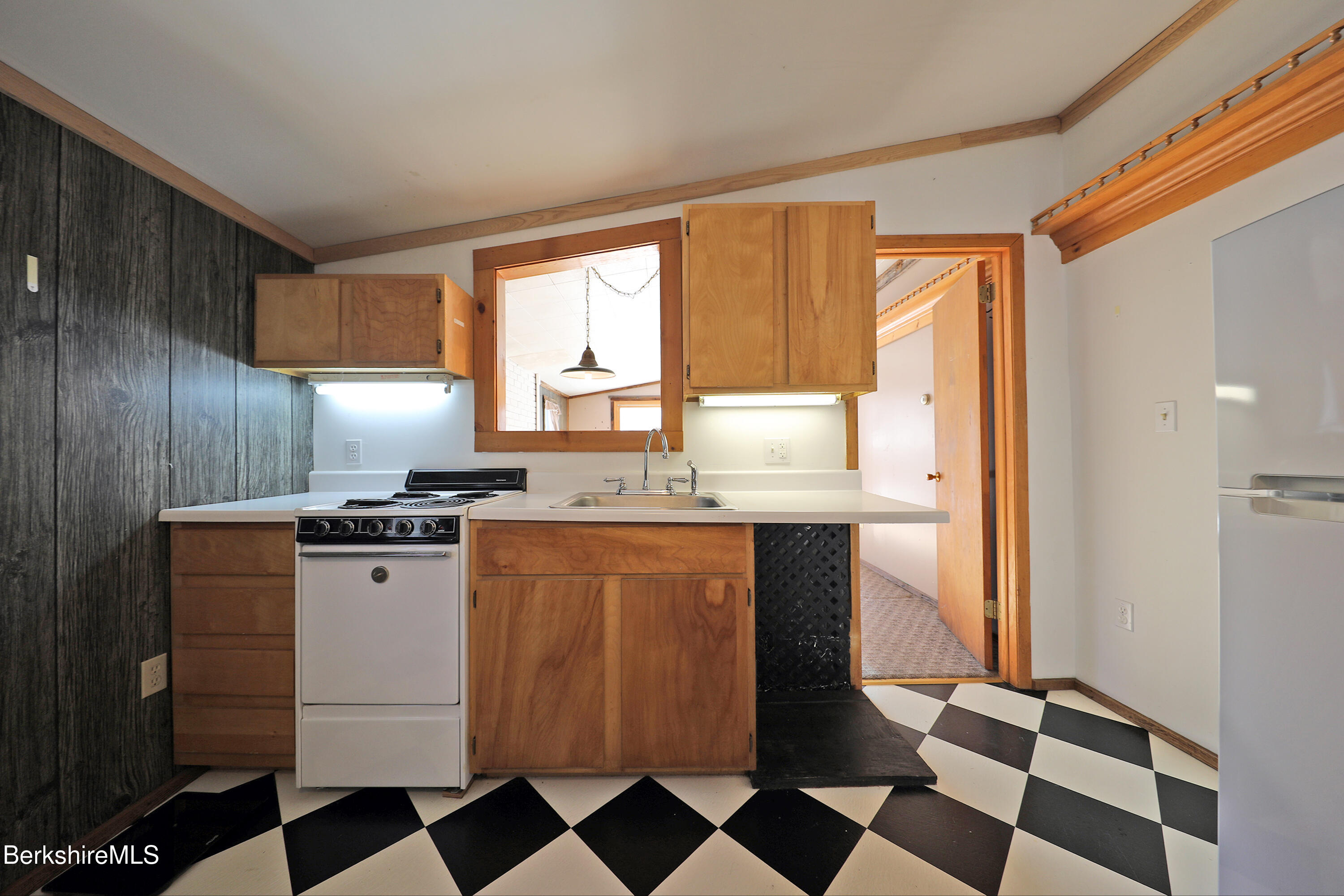 86 East Main Street Stockbridge, MA 01262 - Photo 40 of 55 In law kitchen