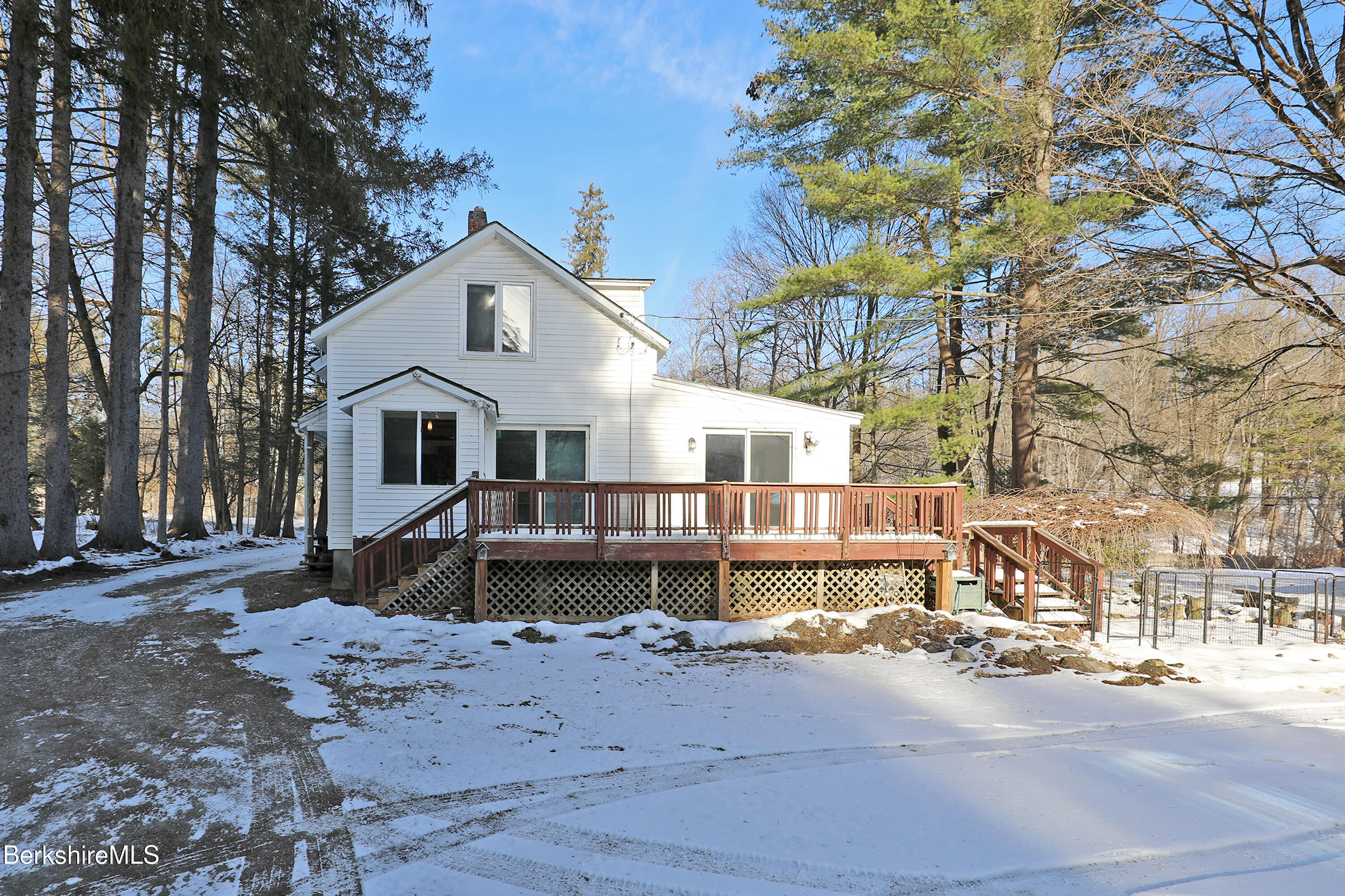 86 East Main Street Stockbridge, MA 01262 - Photo 55 of 55 Back deck