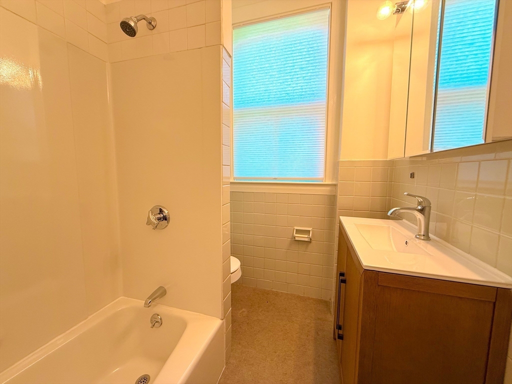 209 Bacon Street, Unit 1 Natick, MA 01760 - Photo 14 of 20